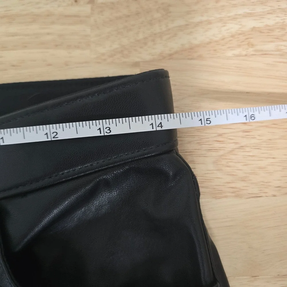 Abercrombie‎ & Fitch Black Faux Leather Ultra High Rise Straight Pants Size 29 S